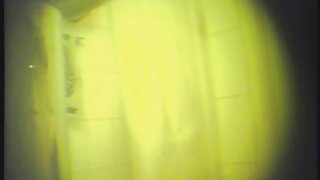 Gruda i stvarno ukusna crnka kaubojka je propisno prikovana u motelu