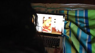 Perverzna crnka nimfomanka poludi za sparnim MMF 3some